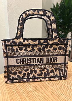 ディオール ミニブックトート