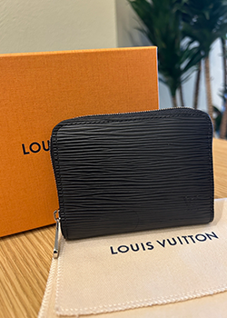 ルイ・ヴィトン エピ ジッピー