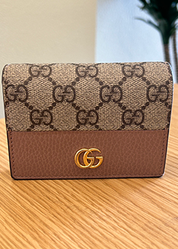 グッチ ダブルG